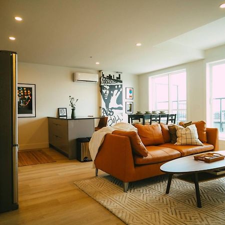 شقة Chic Cozy Retreat - 2Br - Stunning North End Views هاليفاكس المظهر الخارجي الصورة