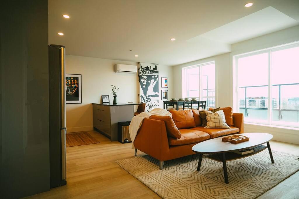 شقة Chic Cozy Retreat - 2Br - Stunning North End Views هاليفاكس المظهر الخارجي الصورة