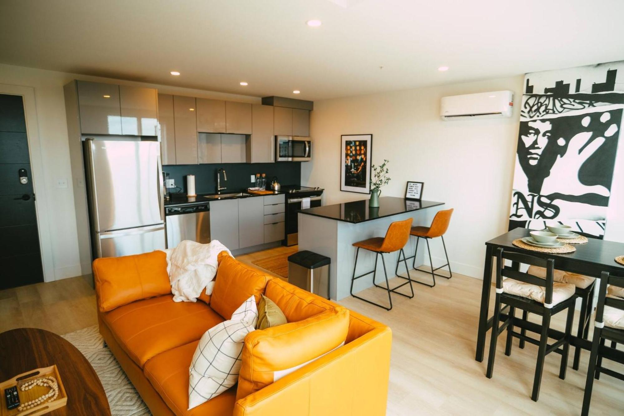 شقة Chic Cozy Retreat - 2Br - Stunning North End Views هاليفاكس المظهر الخارجي الصورة